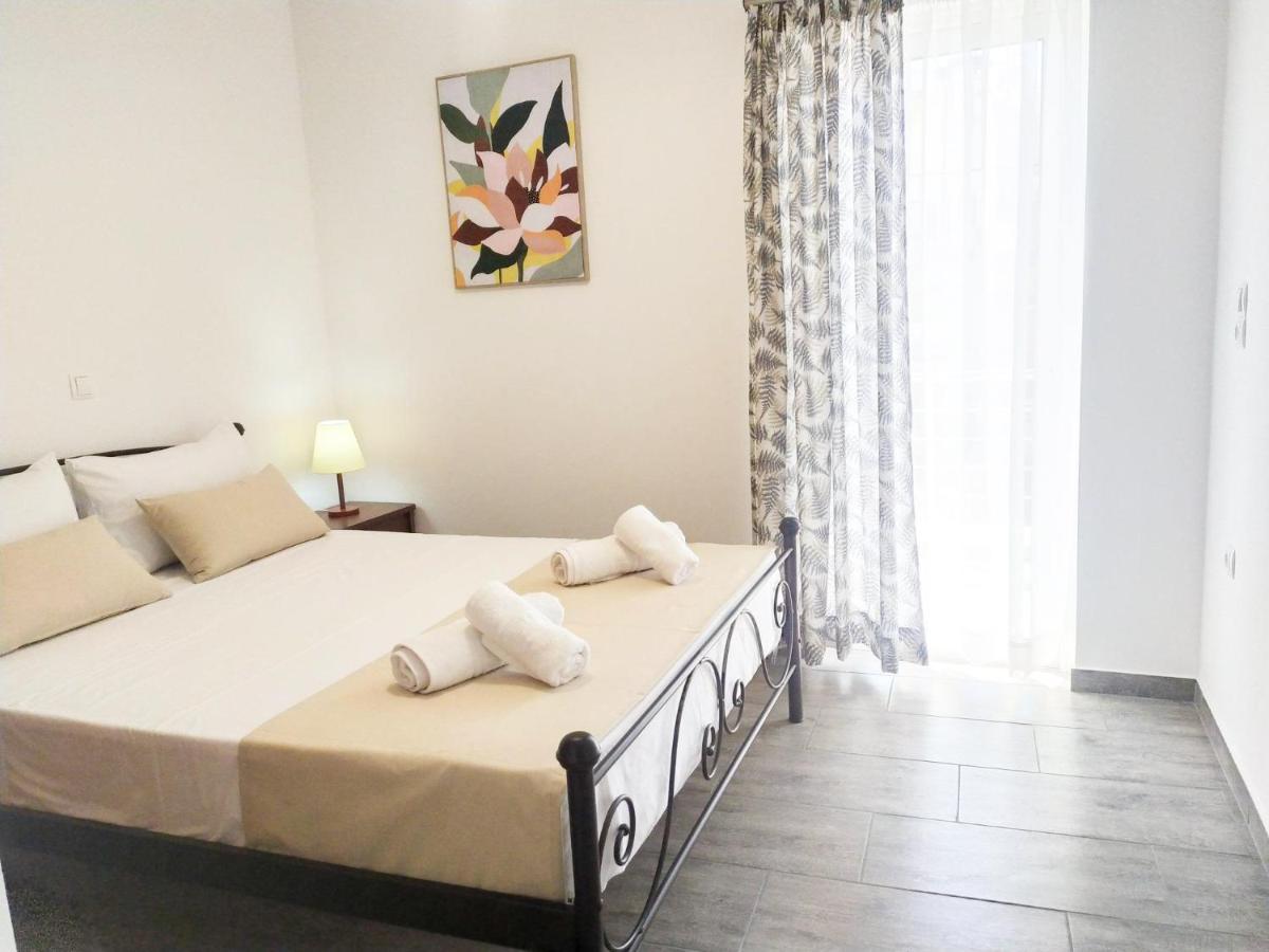 Sea Side View Home Steps From The Beach & City خانيا المظهر الخارجي الصورة